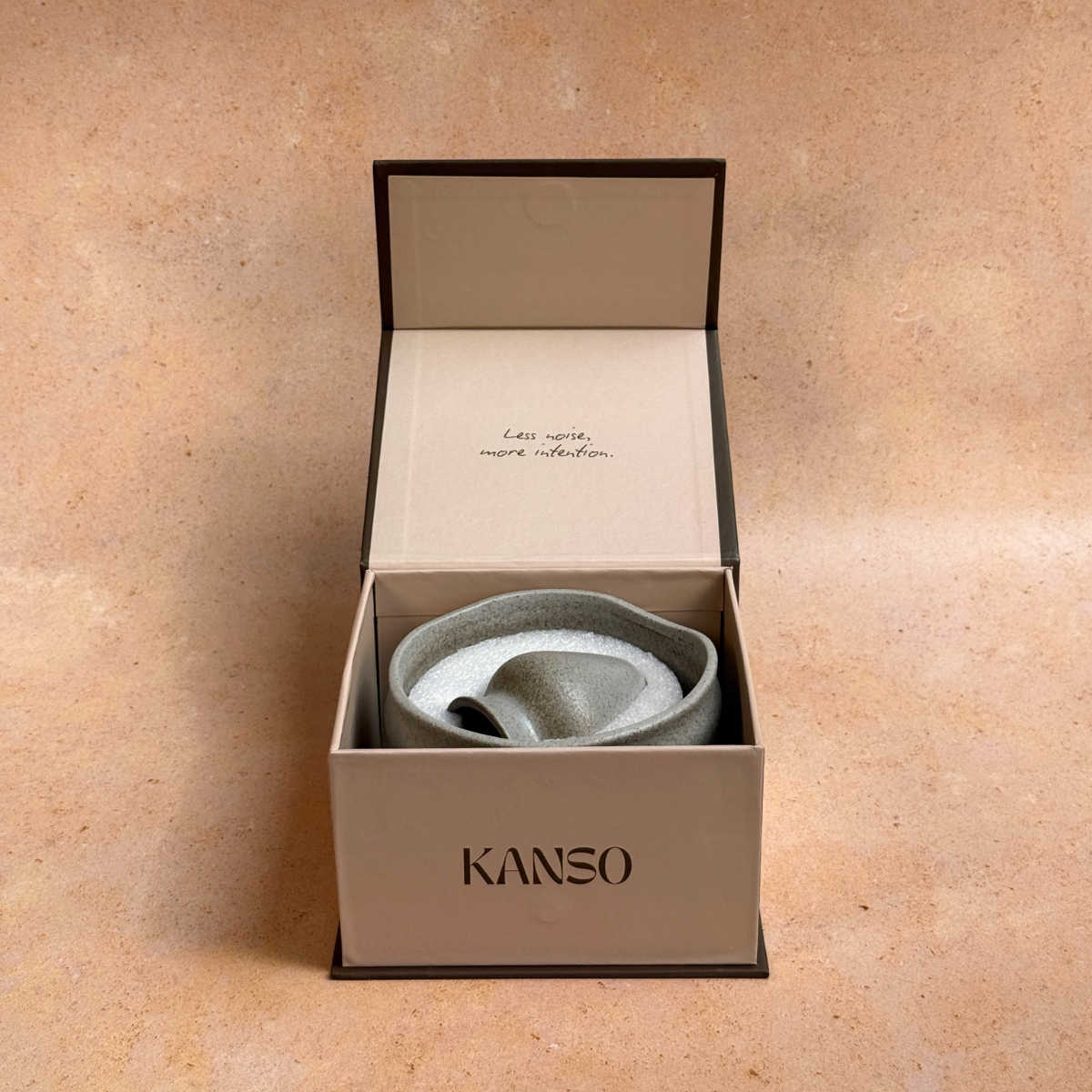 Bowl &amp; Whisk holder - Stone