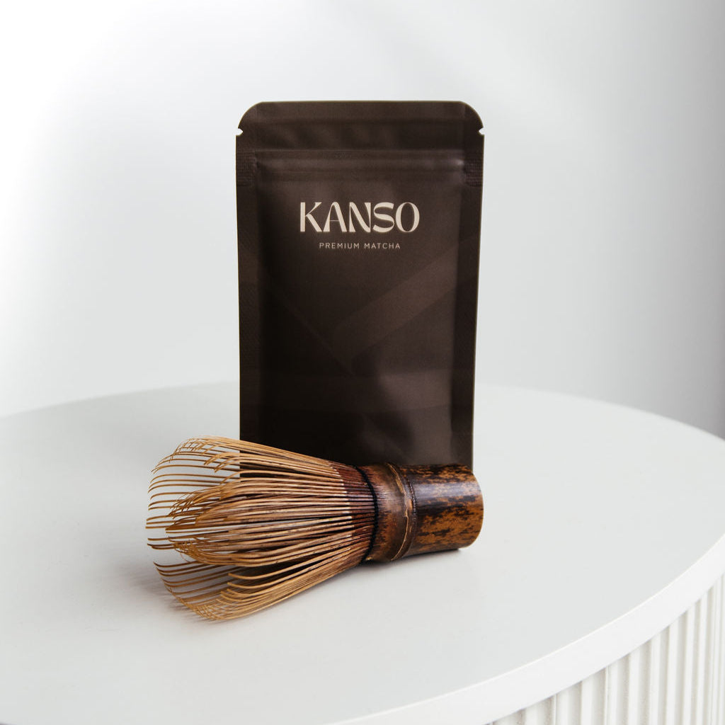 Matcha starterpack - 30 gram Matcha + Bamboo Whisk